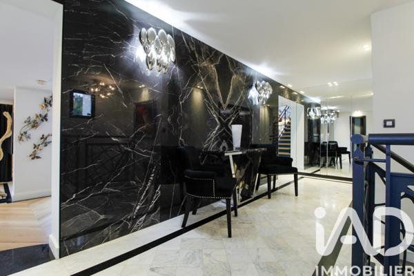 Maison à vendre 9 pièces 403 m² Saint-Brice-sous-Forêt