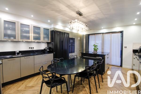 Maison à vendre 9 pièces 403 m² Saint-Brice-sous-Forêt