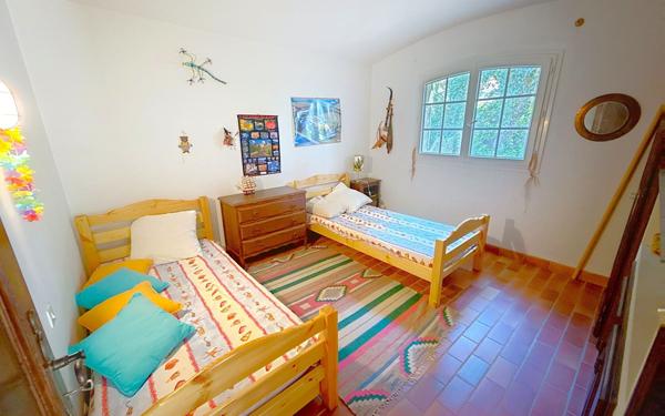 Maison à vendre    7 pièces • 177 m2 Saint-Raphaël