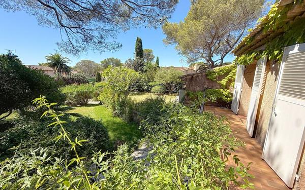 Maison à vendre    7 pièces • 177 m2 Saint-Raphaël