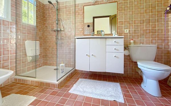 Maison à vendre    7 pièces • 177 m2 Saint-Raphaël