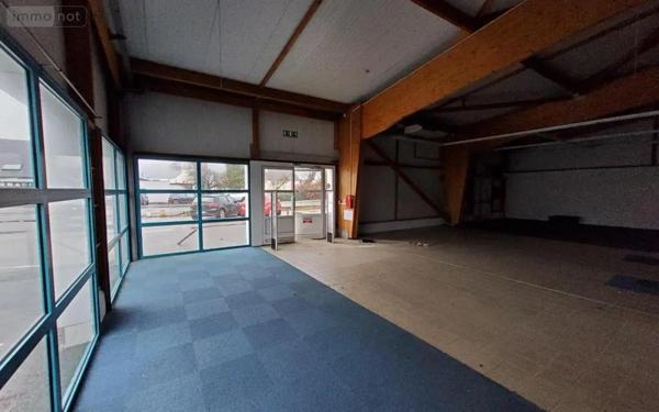 Location - Immeuble Carhaix-Plouguer 29270 500 m 2 1000 m 2