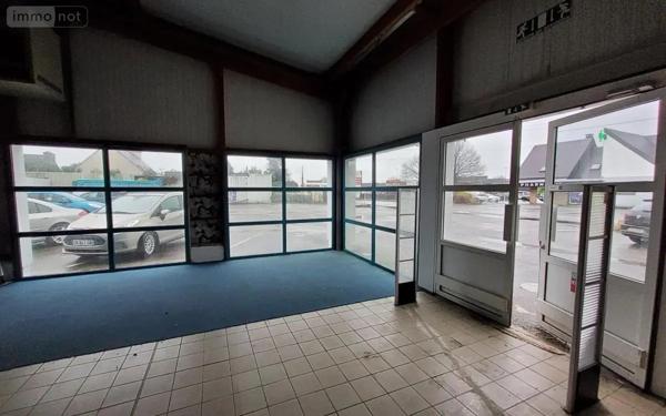 Location - Immeuble Carhaix-Plouguer 29270 500 m 2 1000 m 2
