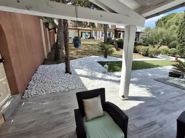 20 min de l'aéroport Salvaza de Carcassonne et 55 min de Toulouse Domaine d’Exception à Vendre Fanjeaux (11270)