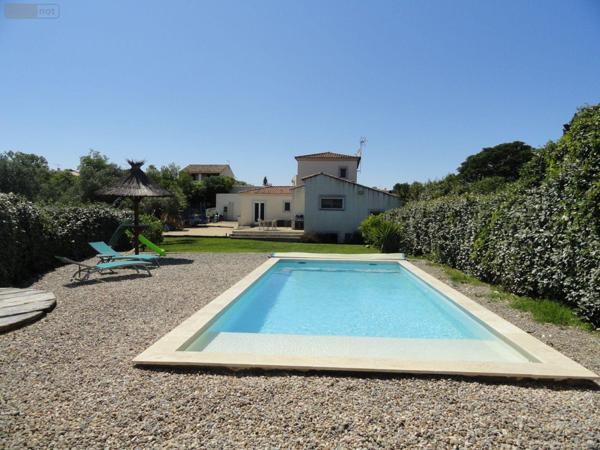 Maison individuelle à vendre à Saint-Gilles dans le Gard (30800), ref : 11411/361   
HAUTEUR