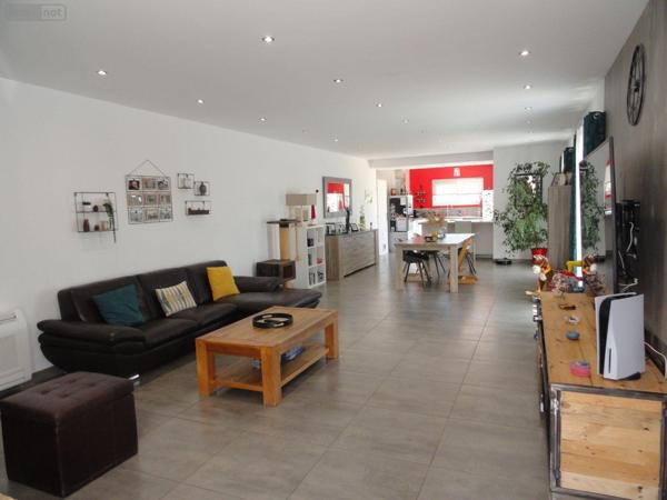 Maison individuelle à vendre à Saint-Gilles dans le Gard (30800), ref : 11411/361   
HAUTEUR