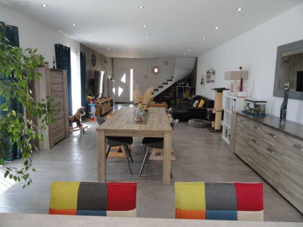 Maison individuelle à vendre à Saint-Gilles dans le Gard (30800), ref : 11411/361   
HAUTEUR