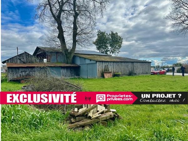 Terrain  + 2 Hangars 813 m2