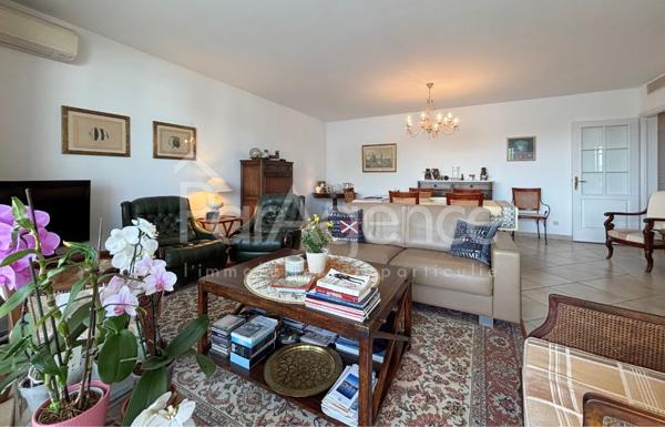 Appartement T3 Terrasse et garage - résidence sécurisée av