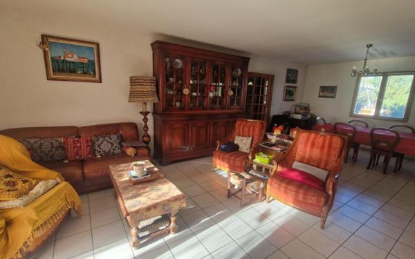 Maison à vendre    4 pièces •  Mèze