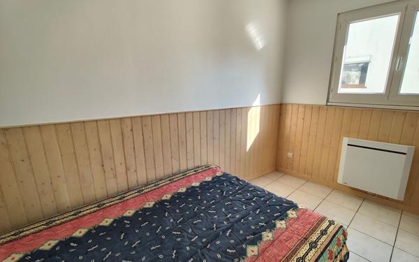 Appartement à vendre    2 pièces • 75 m2 La Rochelle