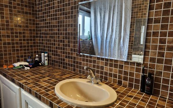 Appartement à vendre    2 pièces • 75 m2 La Rochelle