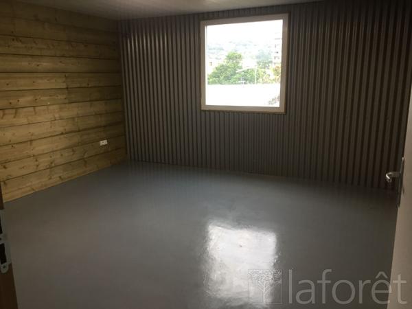 Location bureau Fort-de-France - 22 m² - 745 € / mois