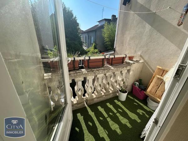 Appartement à louer 2 pièces 49.28m² Agen (47000)