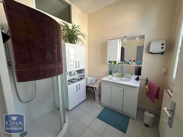 Appartement à louer 2 pièces 49.28m² Agen (47000)