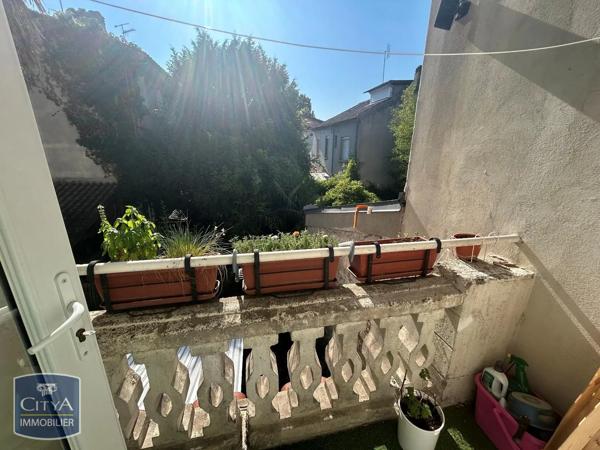 Appartement à louer 2 pièces 49.28m² Agen (47000)