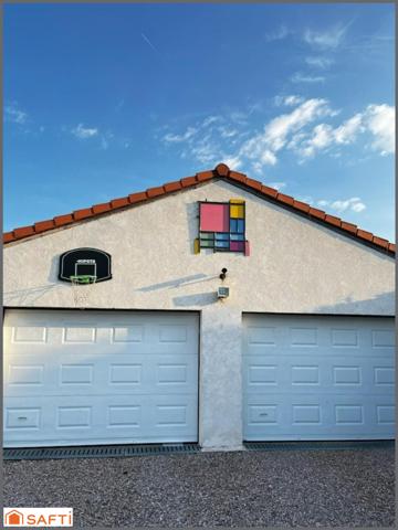 Un écrin de verdure, un intérieur raffiné… la maison dont vous rêvez est ici.