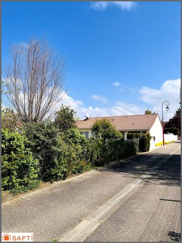 Un écrin de verdure, un intérieur raffiné… la maison dont vous rêvez est ici.