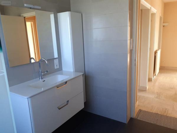 Maison à louer à Vitré en Ille-et-Vilaine (35500), ref : 35131-230