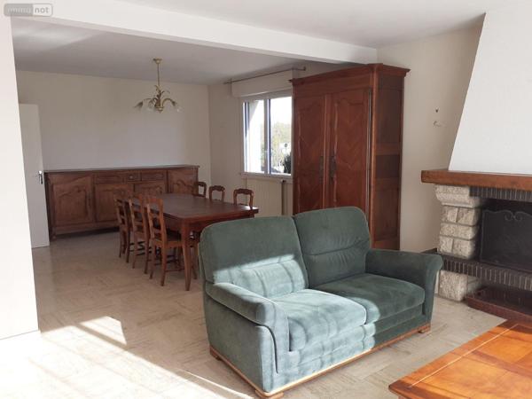 Maison à louer à Vitré en Ille-et-Vilaine (35500), ref : 35131-230