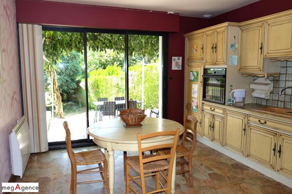 Maison à CHAMEYRAT, 19330 - 6 pièces 175m²