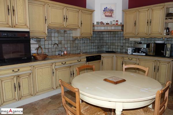 Maison à CHAMEYRAT, 19330 - 6 pièces 175m²