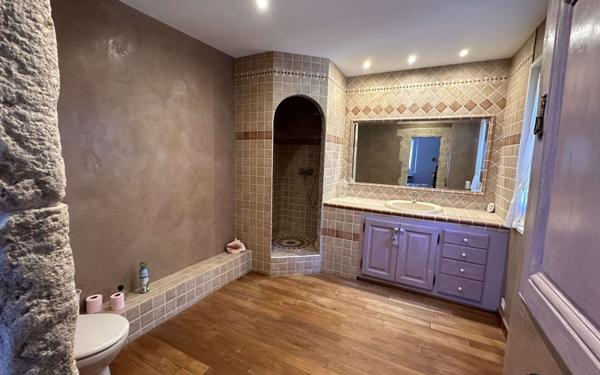 Maison à vendre    5 pièces •  Le Beausset