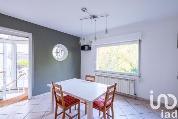 Maison à vendre 11 pièces 235 m² Rueil-Malmaison