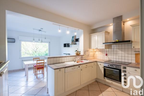 Maison à vendre 11 pièces 235 m² Rueil-Malmaison