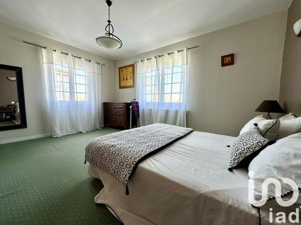 Maison à vendre 8 pièces 180 m² Saint-Sulpice-de-Royan