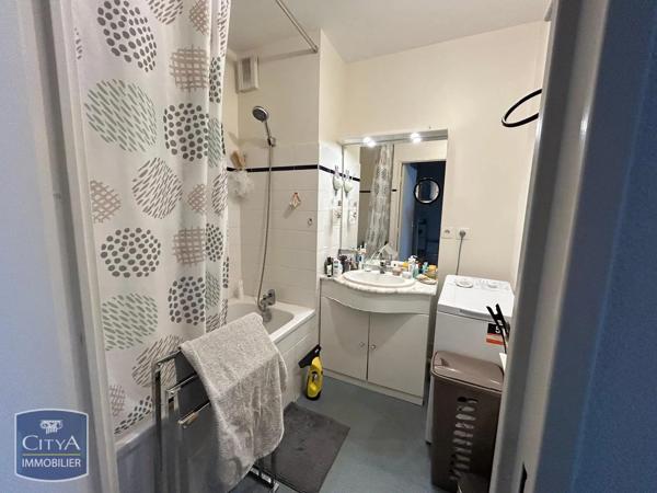 Appartement à louer 3 pièces 67.77m² Angers (49000)