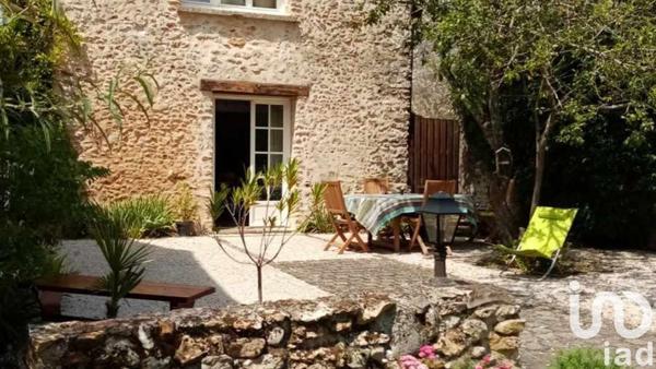 Maison de village 6 pièces de 222 m² à Écrosnes (28320)