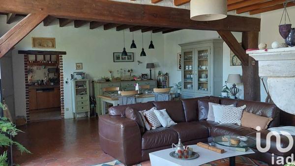 Maison de village 6 pièces de 222 m² à Écrosnes (28320)