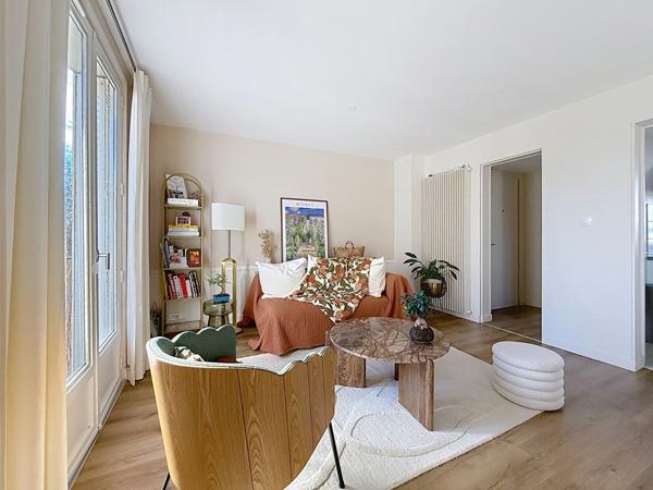 À vendre - Bel appartement T4 rénové à Saint-Avertin