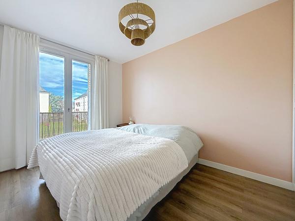 À vendre - Bel appartement T4 rénové à Saint-Avertin