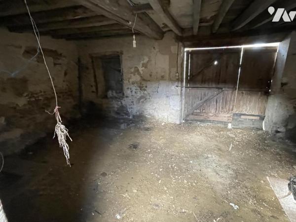 EXCLUSIVITÉ : Maison de bourg divisée en 2 logements distincts de COURGAINS