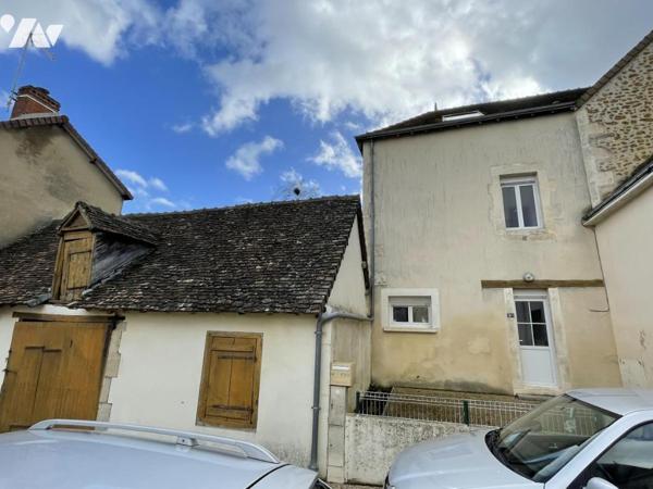 EXCLUSIVITÉ : Maison de bourg divisée en 2 logements distincts de COURGAINS