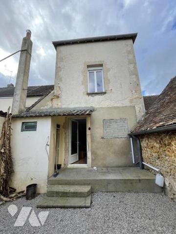 EXCLUSIVITÉ : Maison de bourg divisée en 2 logements distincts de COURGAINS