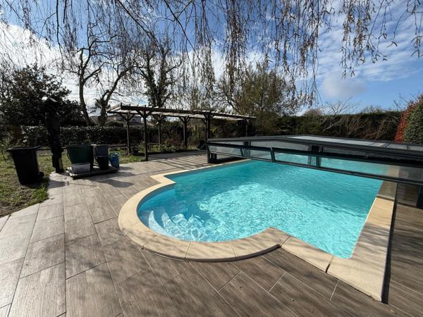 Maison 190 m2 avec annexe et 2370 m2 de terrain