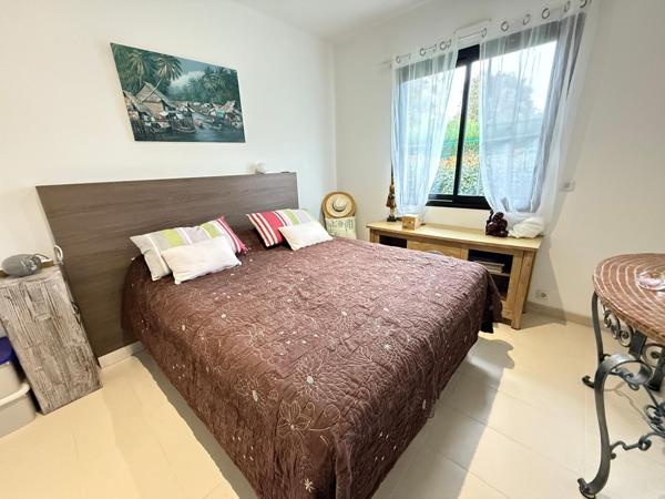 Maison 190 m2 avec annexe et 2370 m2 de terrain