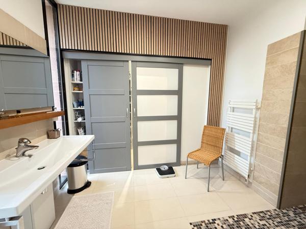 Maison 190 m2 avec annexe et 2370 m2 de terrain