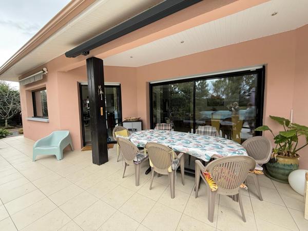 Maison 190 m2 avec annexe et 2370 m2 de terrain