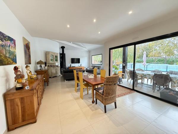 Maison 190 m2 avec annexe et 2370 m2 de terrain