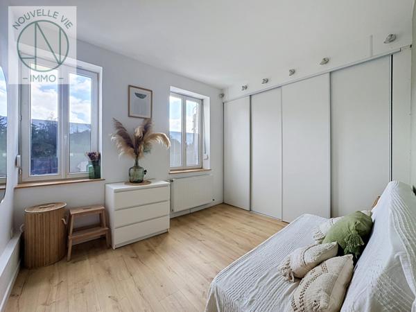 Maison 4 pièce(s) 3 chambre(s) 92 m²