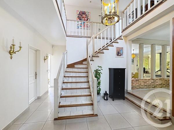 Maison à vendre  8 pièces - 209 m 2   ST FARGEAU PONTHIERRY  - 77