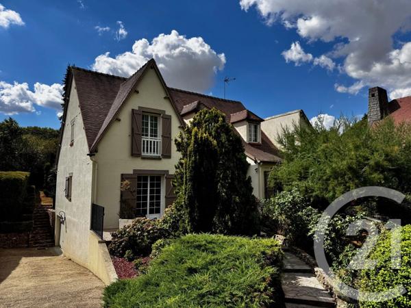 Maison à vendre  8 pièces - 209 m 2   ST FARGEAU PONTHIERRY  - 77