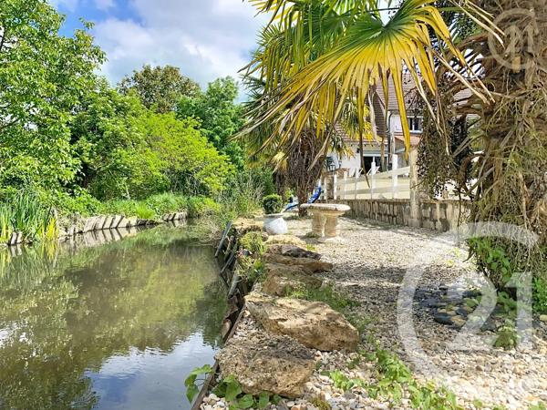 Maison à vendre  8 pièces - 209 m 2   ST FARGEAU PONTHIERRY  - 77