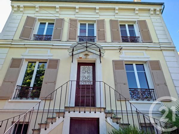 Maison à vendre  8 pièces - 209 m 2   ST FARGEAU PONTHIERRY  - 77