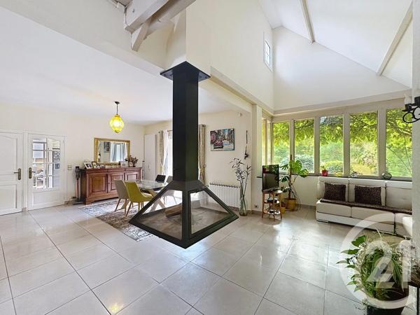 Maison à vendre  8 pièces - 209 m 2   ST FARGEAU PONTHIERRY  - 77