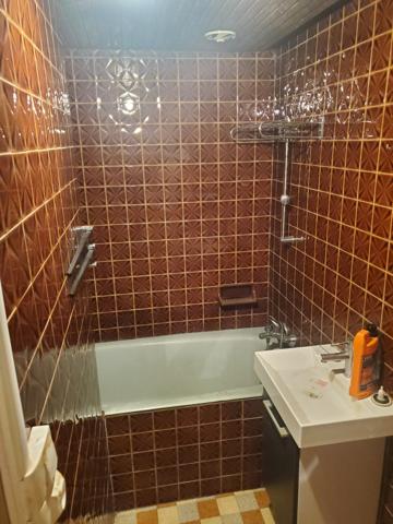 Fontaine (38600) APPARTEMENT A RENOVER - FONTAINE RUE ROMAIN ROLLAND